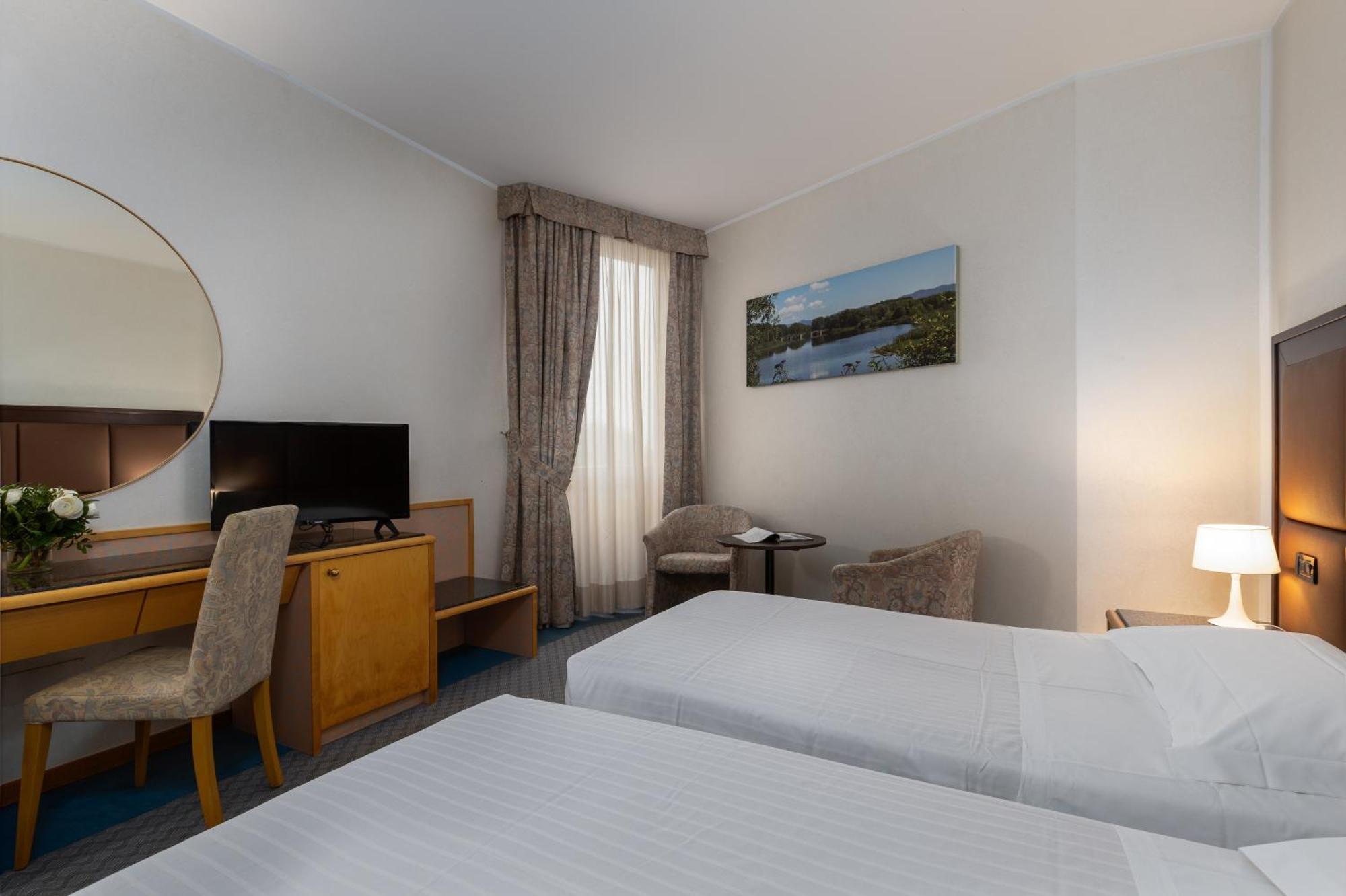 Hotel Minerva Arezzo Ngoại thất bức ảnh