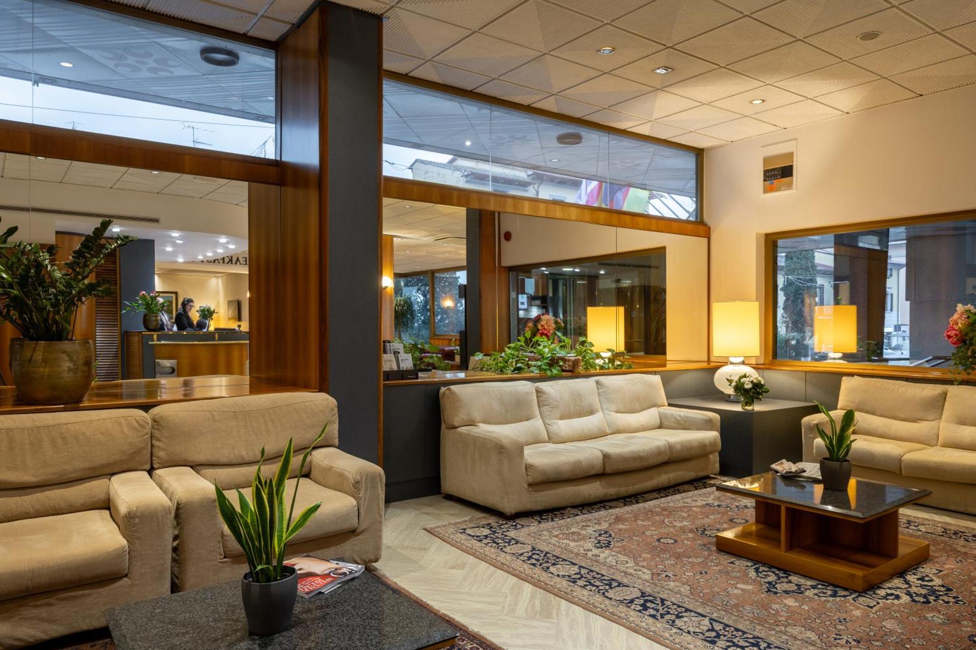Hotel Minerva Arezzo Ngoại thất bức ảnh
