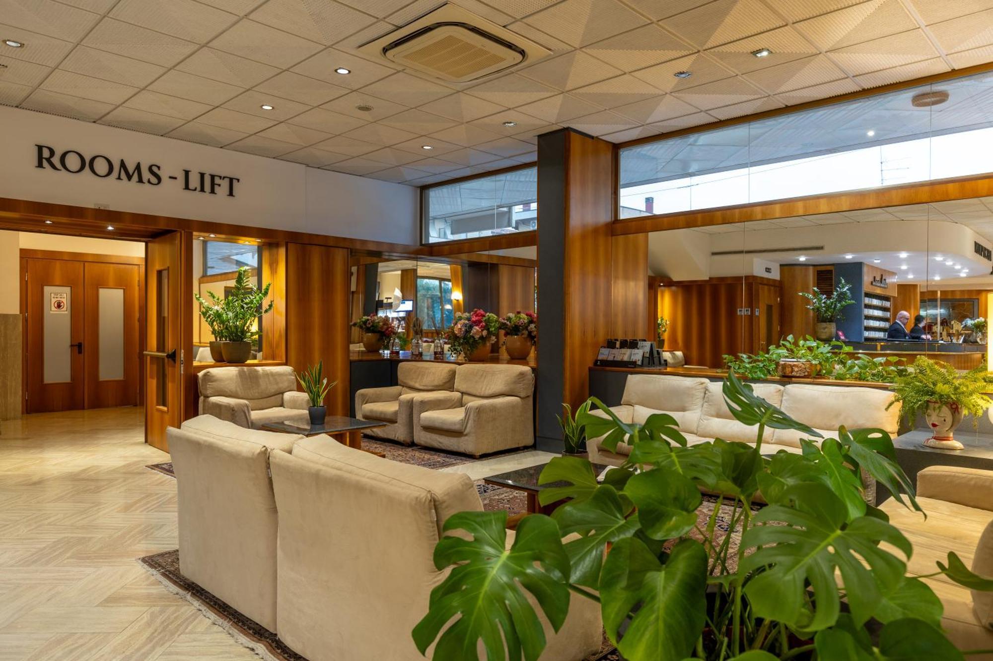 Hotel Minerva Arezzo Ngoại thất bức ảnh